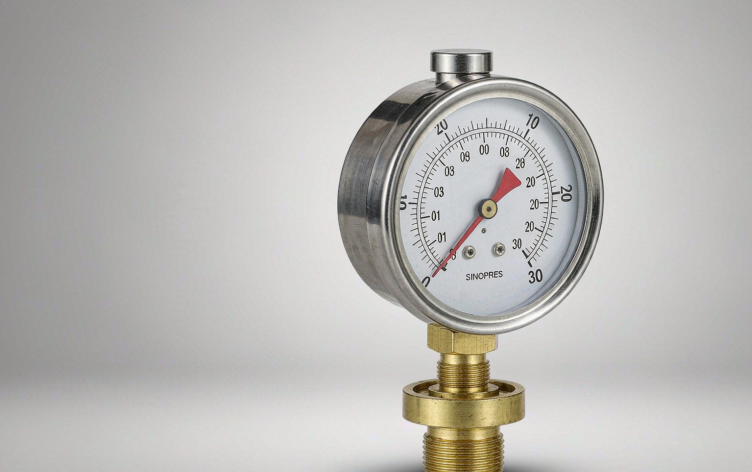 0-30 psi gauge with 1/4 NPT lower mount