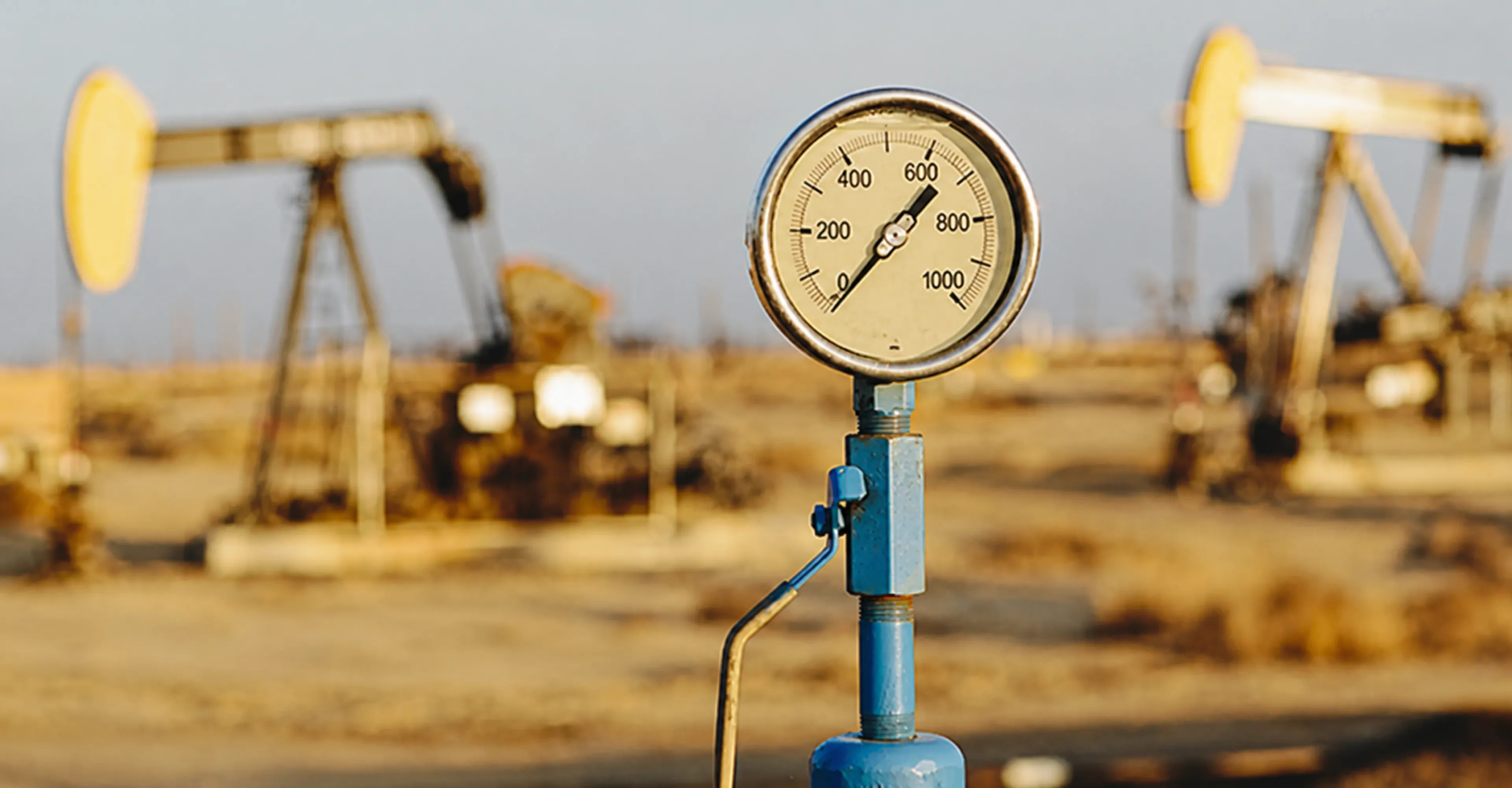 Oil industry pressure monitoring